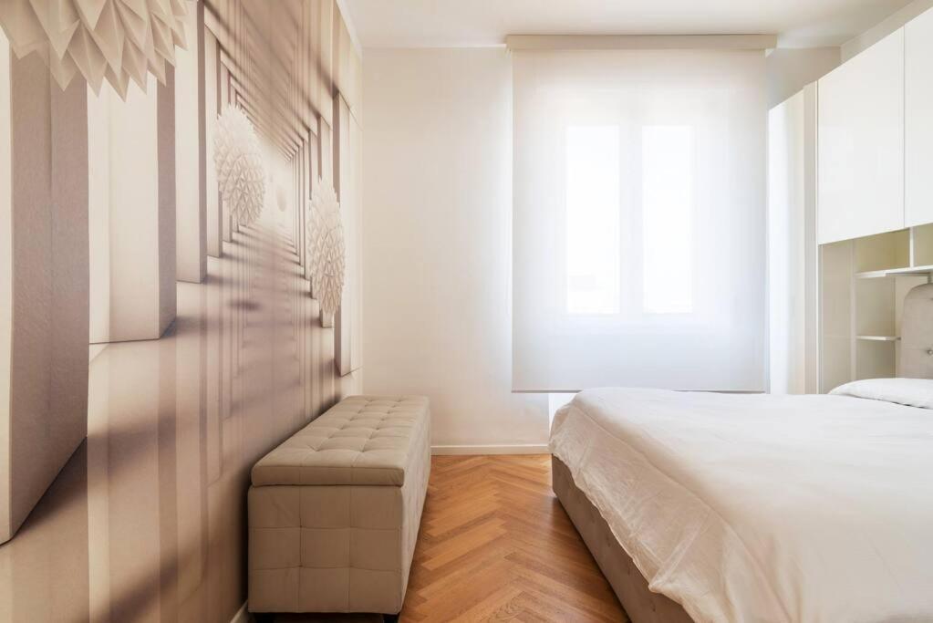 Bilocale Vista Sul Duomo Di Milano Apartment Exterior photo